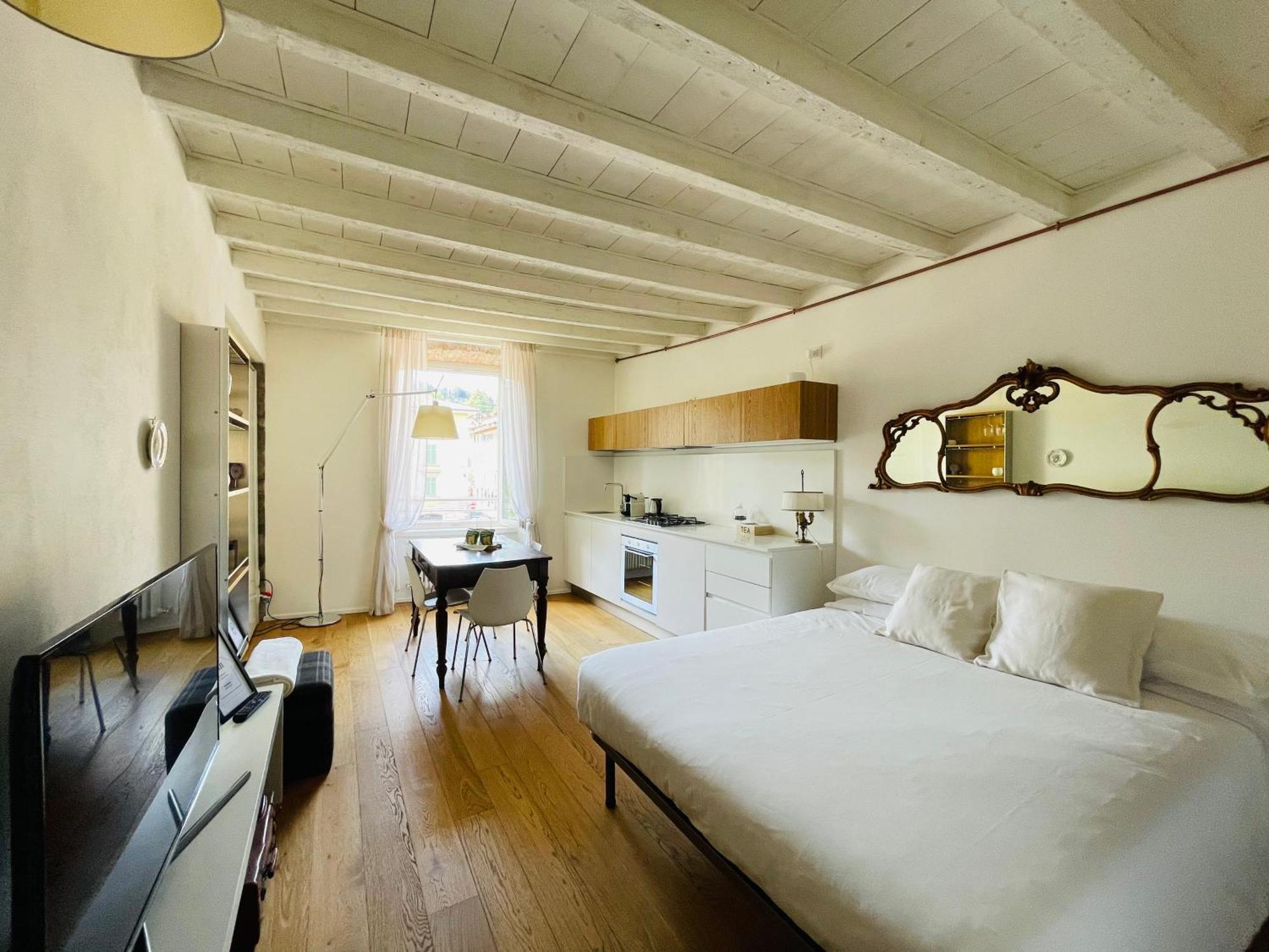 Апартаменты La Casina Di Alessia Бергамо Экстерьер фото