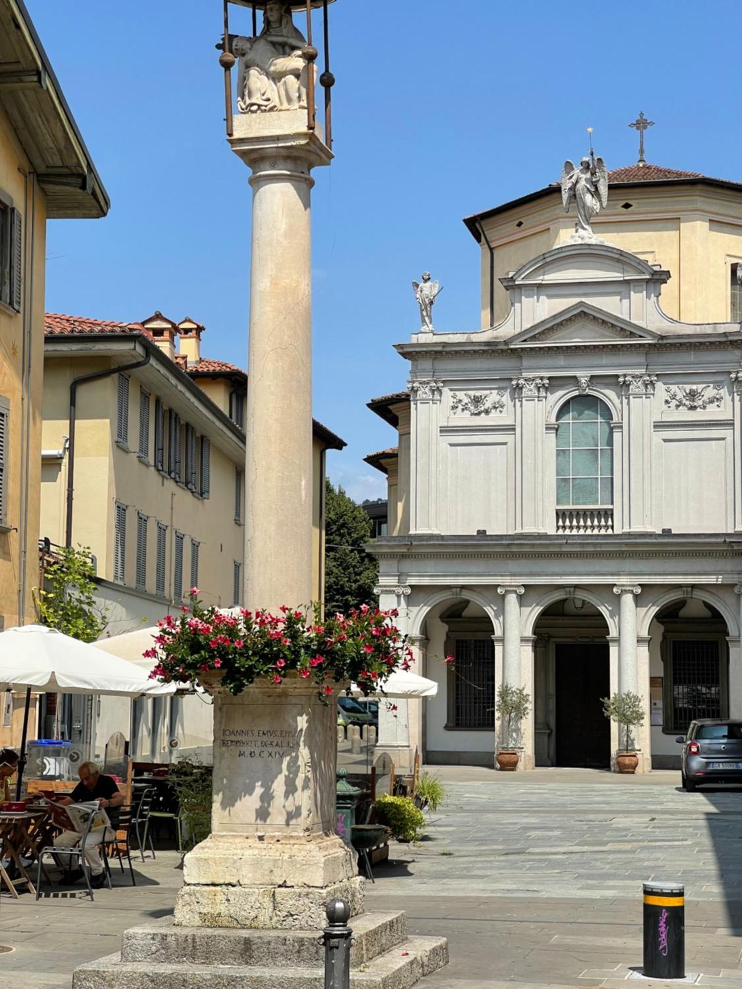 Апартаменты La Casina Di Alessia Бергамо Экстерьер фото
